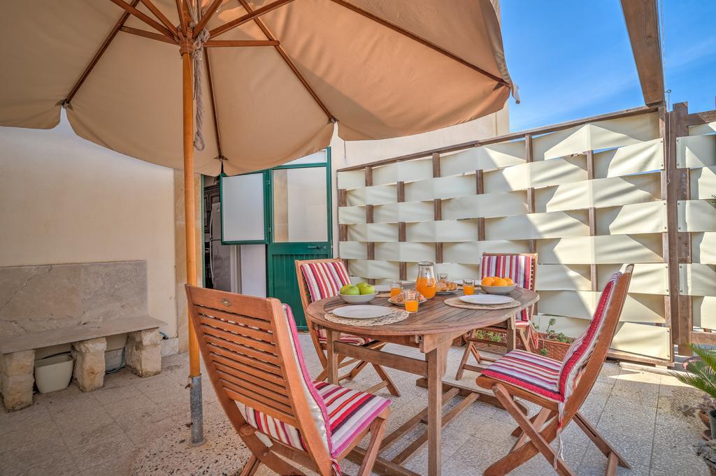 Appartamenti Pomelia Punta Secca Extérieur photo